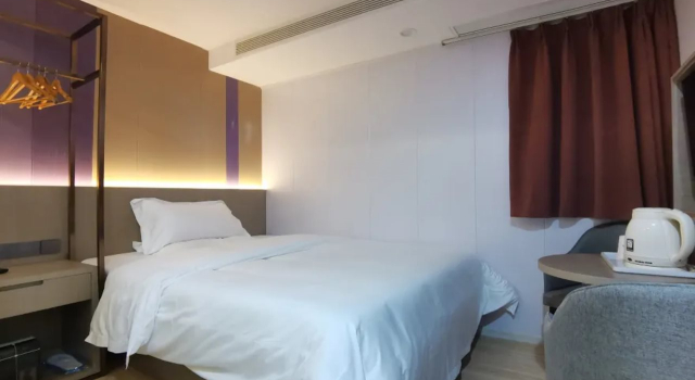 7 Days Inn (Shenzhen Jingji 100 Hongling Metro Station) (Currently unavailable), Rezerwuj Hotel Hotele w Shenzhen z parkingiem, Parking