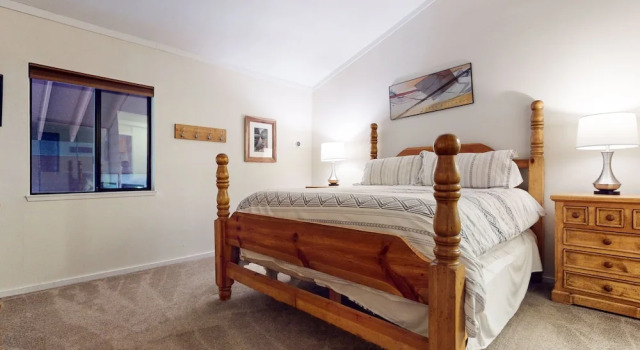 Summit #48 3 Bedroom Condo by RedAwning, Varaa Huoneisto Mammoth Lakes Mammoth
