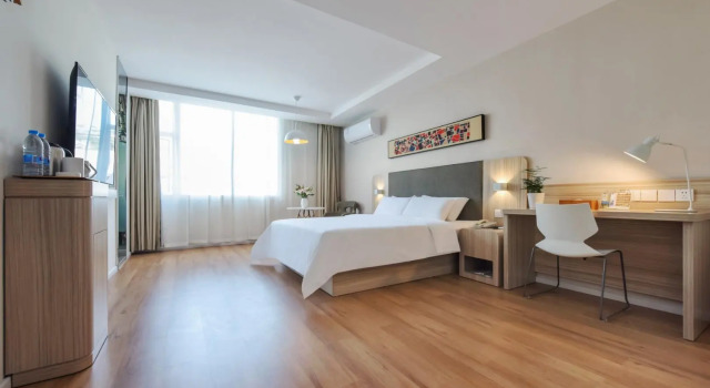 Hanting Hotel Luzhou Bell and Drum Tower, Varaa Hotelli Luzhou Sichuan