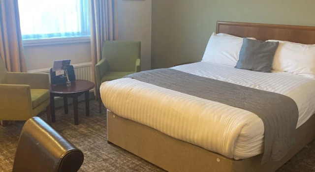 Двухместный номер Standard Caledonian Hotel