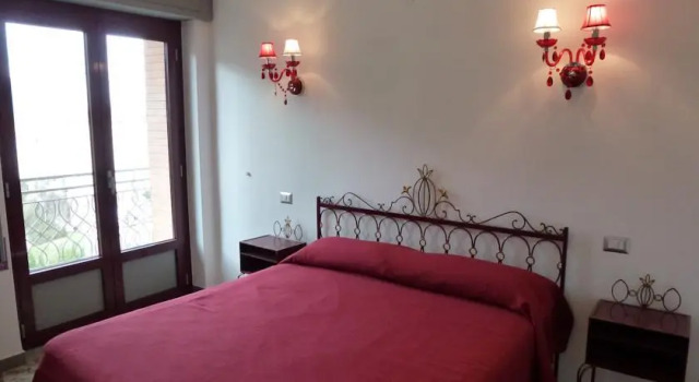 Virginia Hotel, Rezervați Hotel Atina 