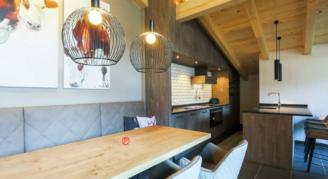 Апартаменты с балконом Stately Apartment on a Hotel in Kaprun With Sauna & Hot Tub