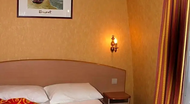 Номер Standard Hôtel Transcontinental