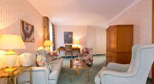 Полулюкс Standard Hotel am Schlosspark