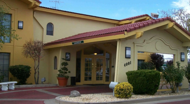 Номер Standard Days Inn by Wyndham Reno