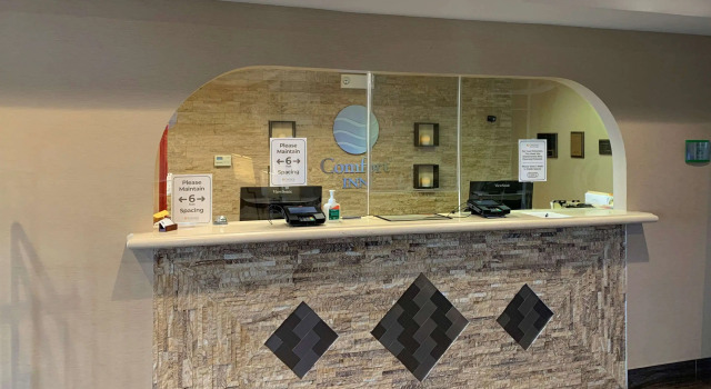 Comfort Inn Crystal Lake - Algonquin