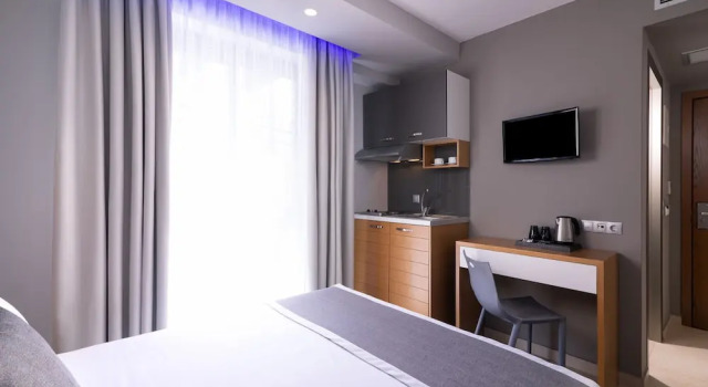 Двухместный номер Standard с балконом SKS Luxury Suites & Rooms