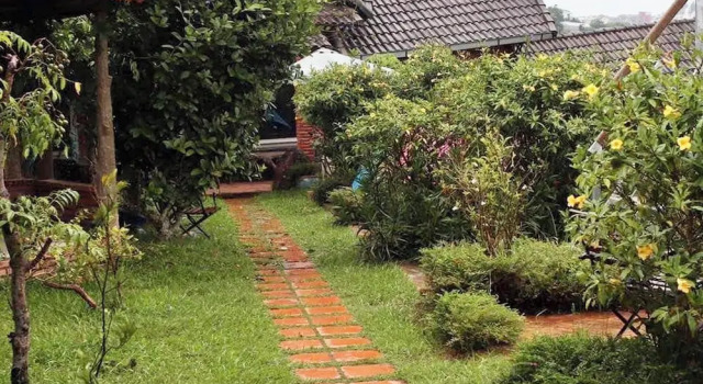 Трёхместный семейный номер Standard с балконом Hoa Son Village Da Lat