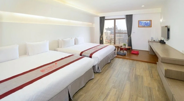 Четырёхместный номер Standard с балконом Su's Traveller Abode
