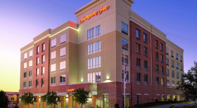 Hampton Inn Wilmington Downtown, Забронировать Отель Отели Уилмингтон с завтраком, рядом с Bellamy Mansion Museum of History and Design Arts, Завтраки