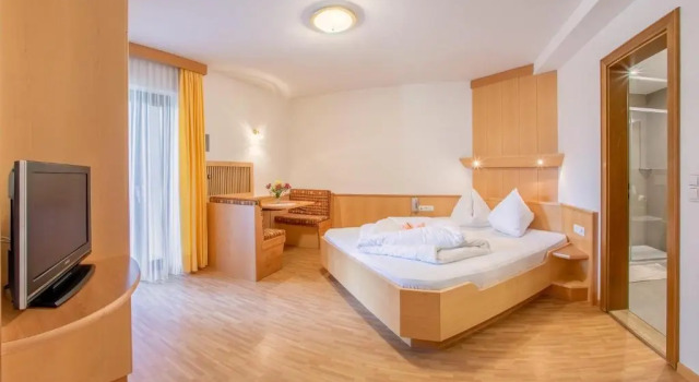 Апартаменты с 2 комнатами Apartm. & BB Ferienidylle Gstrein
