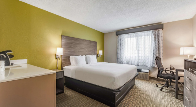 Двухместный номер Standard SureStay Plus Hotel by Best Western McGuire AFB Jackson