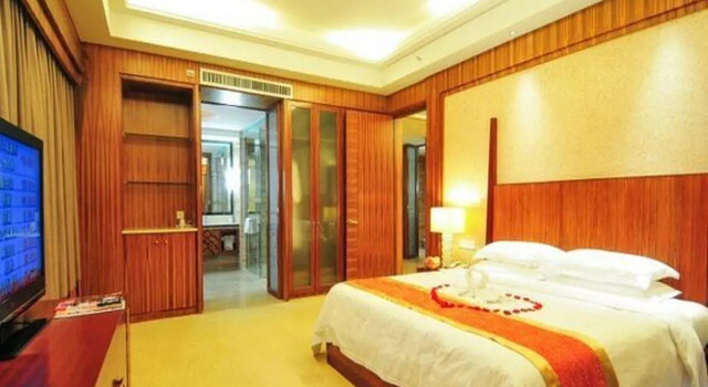 Люкс Badminton Hotel