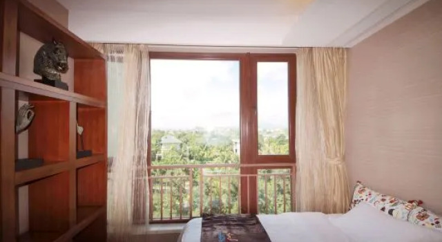 Семейный люкс seafront Amanda Seaview Resort Apartment