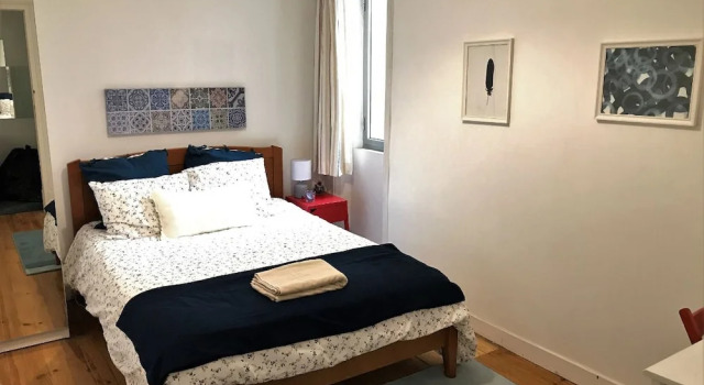 Gonçalves Crespo Rooms, Забронировать Отель Лиссабон Эстремадура, рядом с Станция метро Sao Sebastiao — Проспект Герцога Авила
