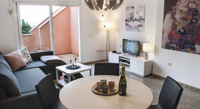Lovely Penthouse with Sea View Ref 9, Забронировать Отель Отели Торремолинос 3 звезды, 3*