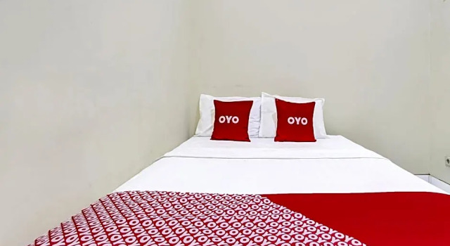Номер Deluxe RedDoorz Gita Grha Prawirotaman