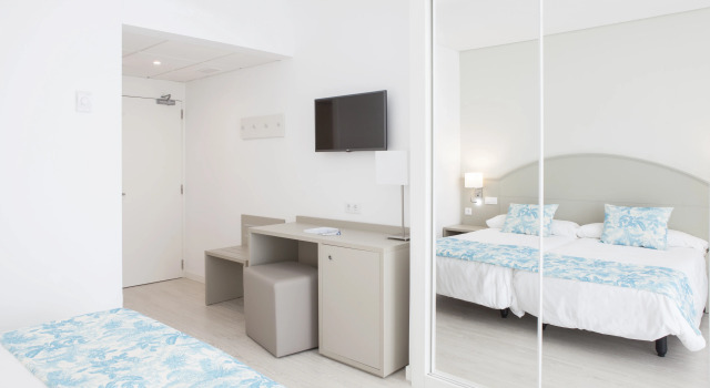 Hotel Alay, Забронировать Отель Бенальмадена Малага, рядом с Торговый центр Puerto Marina