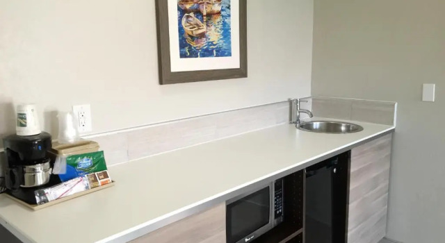 Двухместный люкс Quality Inn & Suites By the Parks