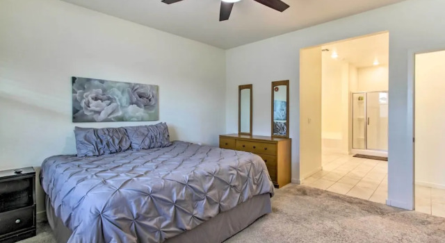Коттедж Quiet Family Home w/ Yard ~ 3 Mi to Luke Afb!