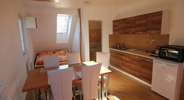 Apartment Ostružná, Забронировать Апартаменты/квартира Отели Оломоуцкий края с парковкой, Парковка