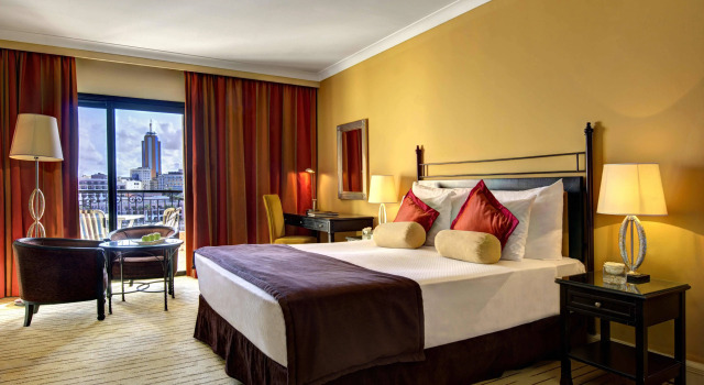 Corinthia St Georges Bay, Забронировать Отель Отели Сент-Джулианс 5 звезд, 5*