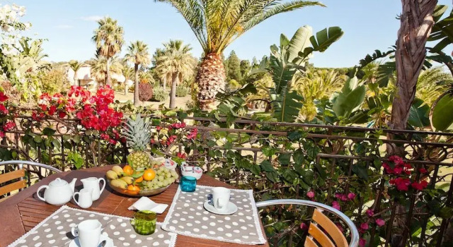 Апартаменты Stunning Views of Baiadebahas Residenza-t6 2 Bedroom Apartment Sleeps 6 Persons