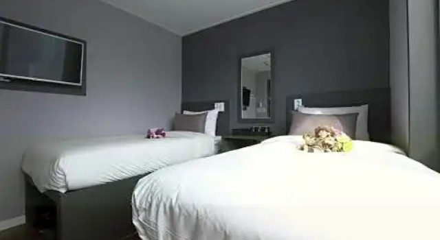 Двухместный номер с видом на город Step Inn Myeongdong 1