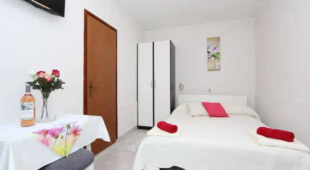 Apartments Divna