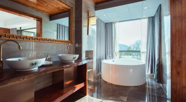 Семейный номер Standard с балконом и с видом на реку Li River Resort