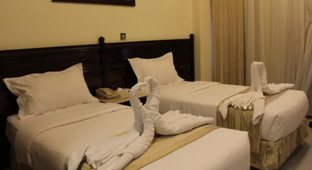 Almadinah Manazeli Hotel, Забронировать Отель Медина Эль-Мадина, рядом с Аль-Масджид аль-Набави