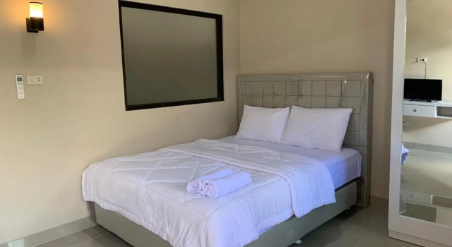 RedDoorz Syariah near Hajimena Lampung, Rezerwuj Hotel Hajimana Sumatra