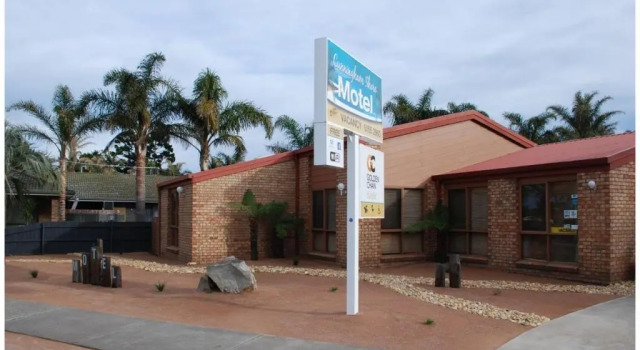 Cunningham Shore Motel