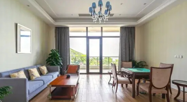 Zhoushan Zhujiajian Chanlu · Lanting Seaview Villa Hotel, Prenota Hotel Hotel a Zhoushan con piscina, Piscina