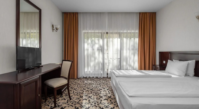 Люкс Standard Rediu Hotel & Restaurant