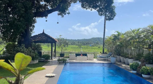 Villa One - Pvt Pool Outdoor Deck North Goa, Prenota Villa Hotel a Goa con parcheggio, Parcheggio