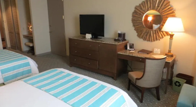 Четырёхместный номер Standard Moody Gardens Hotel Spa and Convention Center