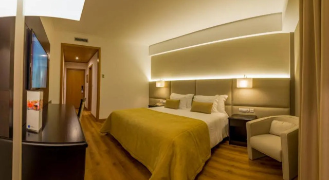 Двухместный номер Standard Hotel Covilha Dona Maria, Affiliated by Meliá