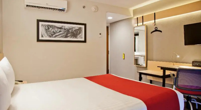 Двухместный номер Standard с красивым видом из окна City Express by Marriott La Paz