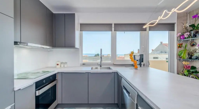 Апартаменты SUMMER ORCHID - Spacious Duplex By The Beach & PS5