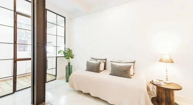 2 Bd Apartment Exclusive Location in Golden Mile Velazquez II