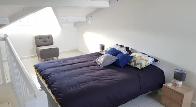 Joli T2 a 5 Min de la Plage, Varaa Hotelli Hotellit Grande-Terre uima-altaalla, Uima-allas