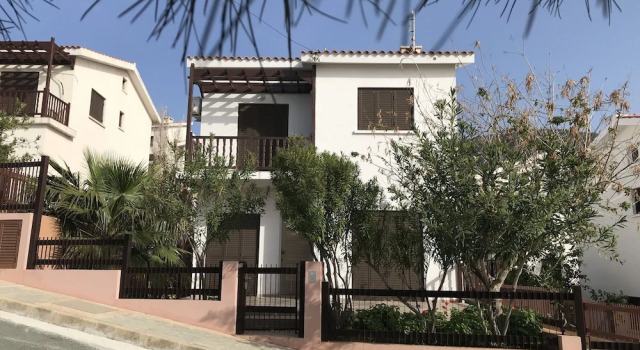 Stunning and Relaxing 3-bed House in Pomos