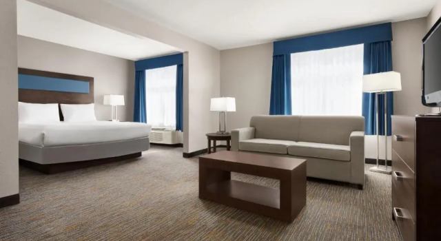 Люкс Wingate By Wyndham Southport