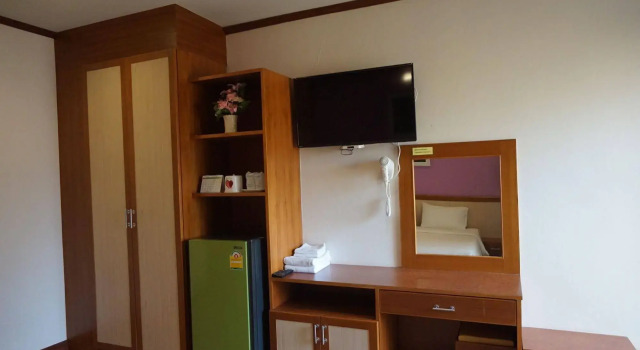 Wang Mujsha Place, Varaa Hotelli Hotellit North-Eastern Thailand pysäköinnillä, Pysäköinti