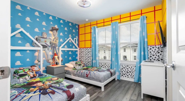 Family Friendly 5Bd Close to Disney Windsor Cay 1269