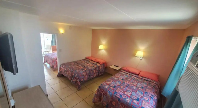 Семейный номер Deluxe с 2 комнатами Caprice Motel - Wildwood