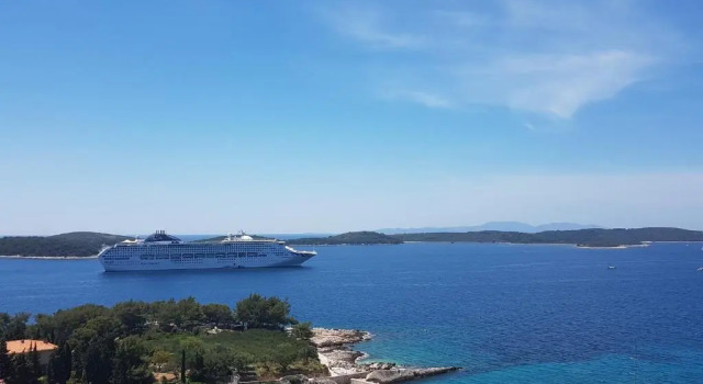 Апартаменты Дуплекс J&B Holiday House Hvar