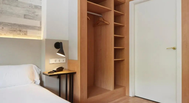 Трёхместный номер Standard Hotel Berri Versalles