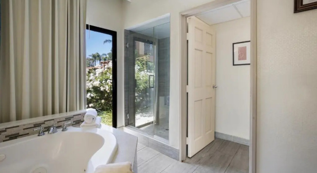 Люкс MainStay Suites Orange County John Wayne Airport